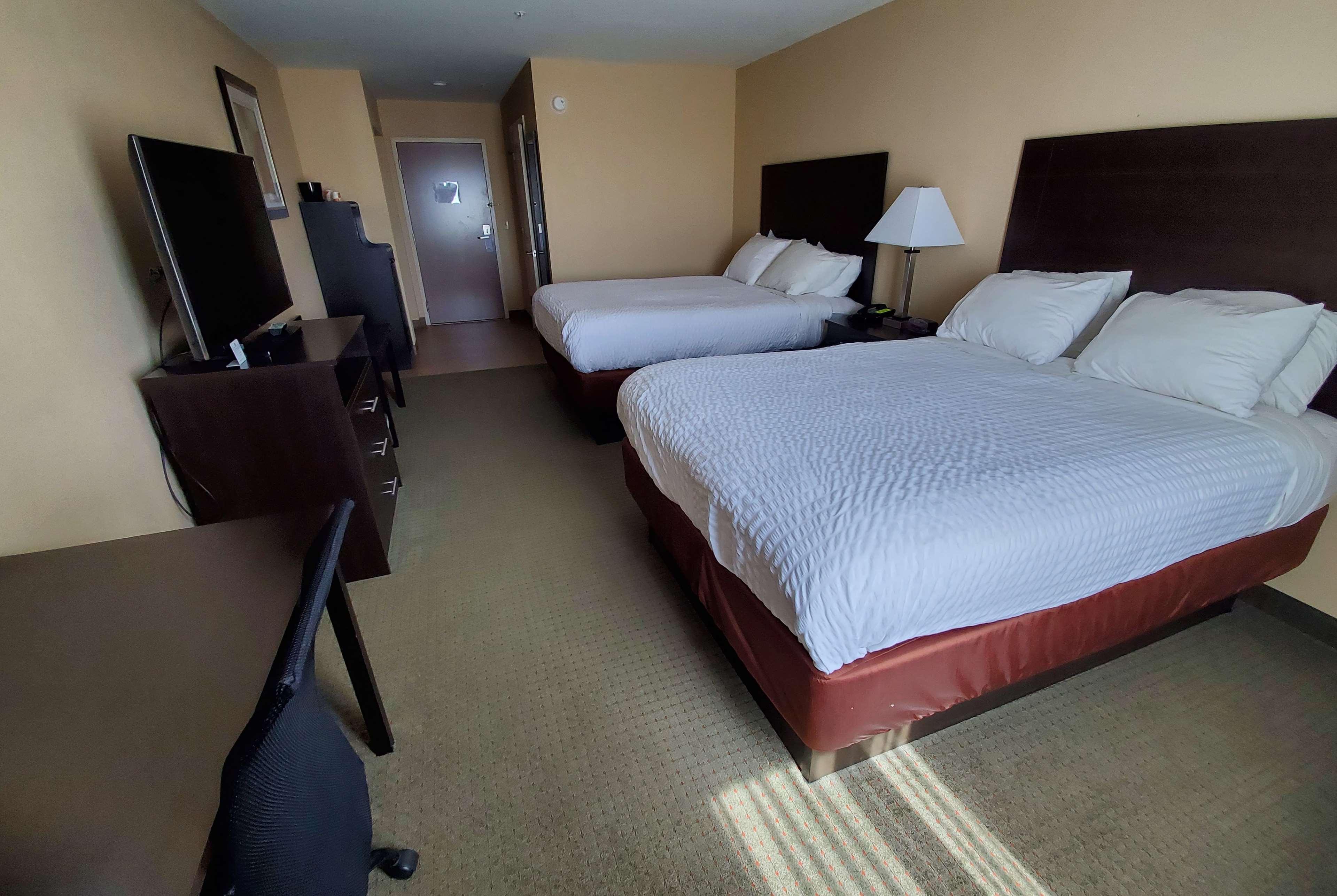 Days Inn & Suites By Wyndham Florence/Jackson Area Exteriör bild